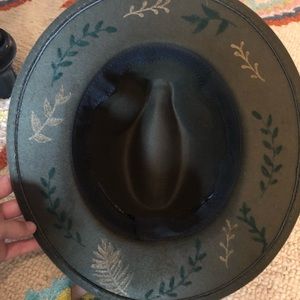 Hand painted green hat leaves